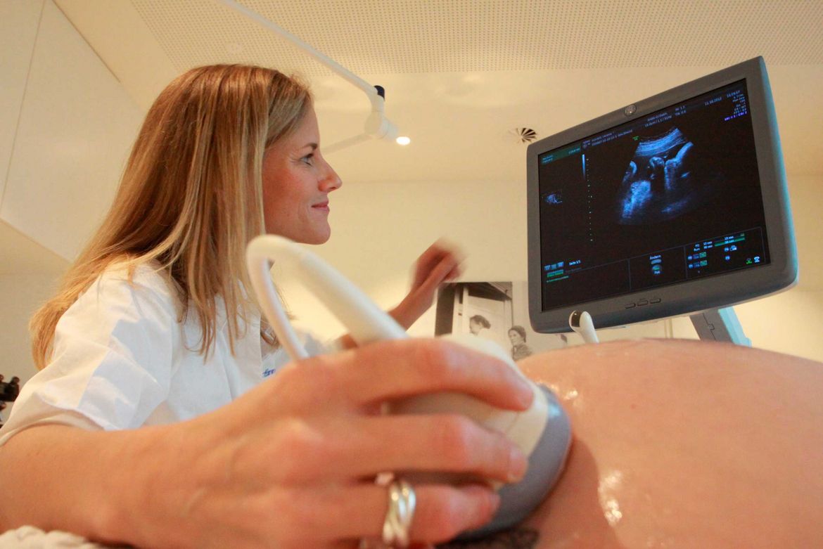 Ultraschalluntersuchung bei den Frauenärztinnen am Garnmarkt
